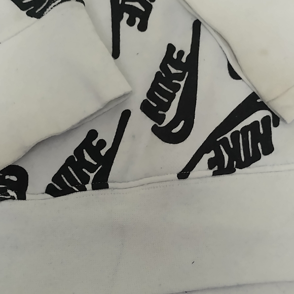 Nike Sportswear All Over Print Pullover Hoodie Sweatshirt Size - Picture 4 of 8
